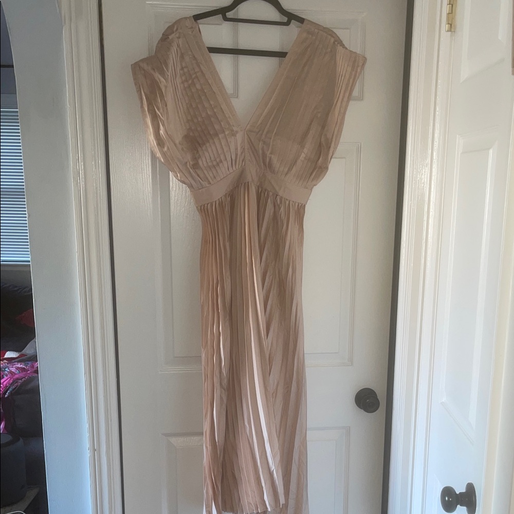 Elegant Pleated V-Neck Dress